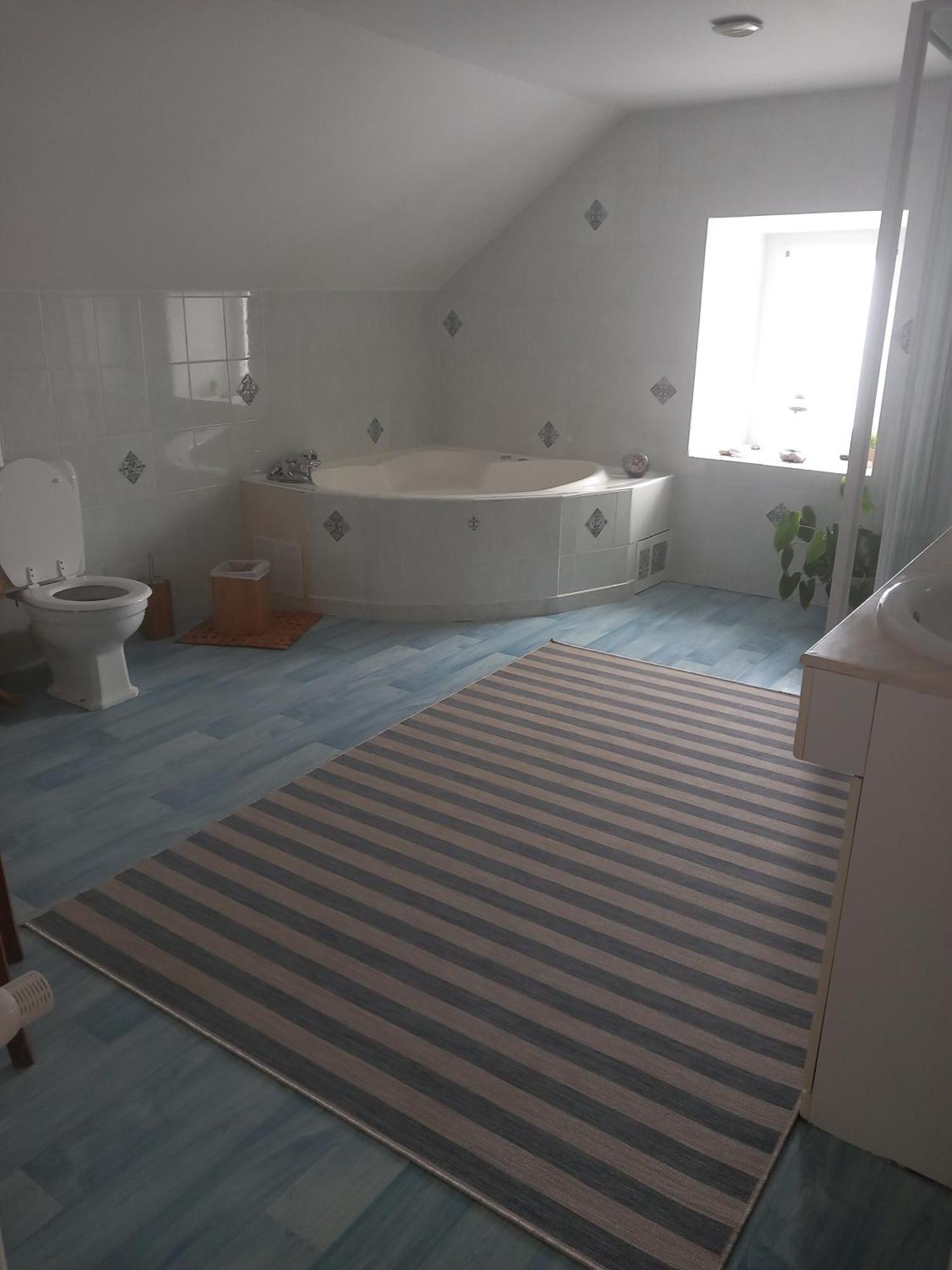 La Chambre De La Boule D 'Or Lanvallay Luaran gambar